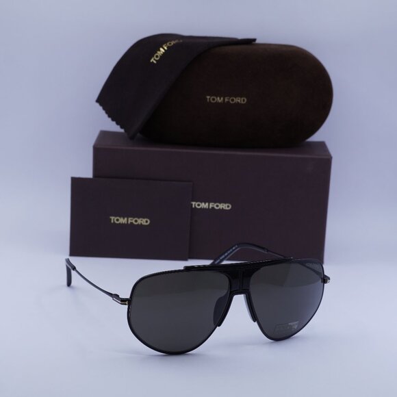 Tom Ford Addison FT0928 02A Aviator Sunglasses - Black/Smoke - Picture 1 of 8